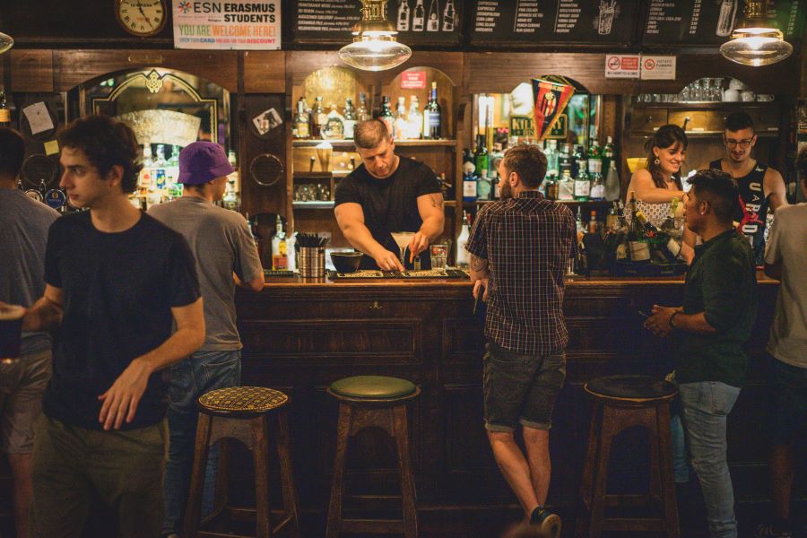 The Ultimate Student Bar in Brighton: The Bootlegger